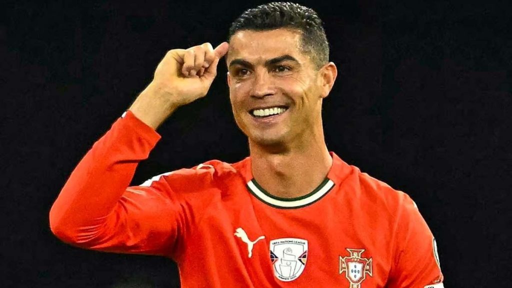 Ronaldo nhận phán quyết khiến tất cả choáng váng tại World Cup 2026: Không đặc quyền cho huyền thoại | Thể thao OK9 2 Ronaldo nhận phán quyết khiến tất cả choáng váng tại World Cup 2026: Không đặc quyền cho huyền thoại | Thể thao OK9